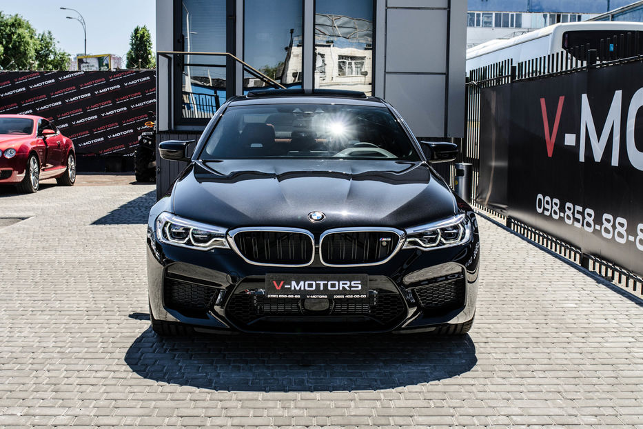 Продам BMW M5 Xdrive 2018 года в Киеве