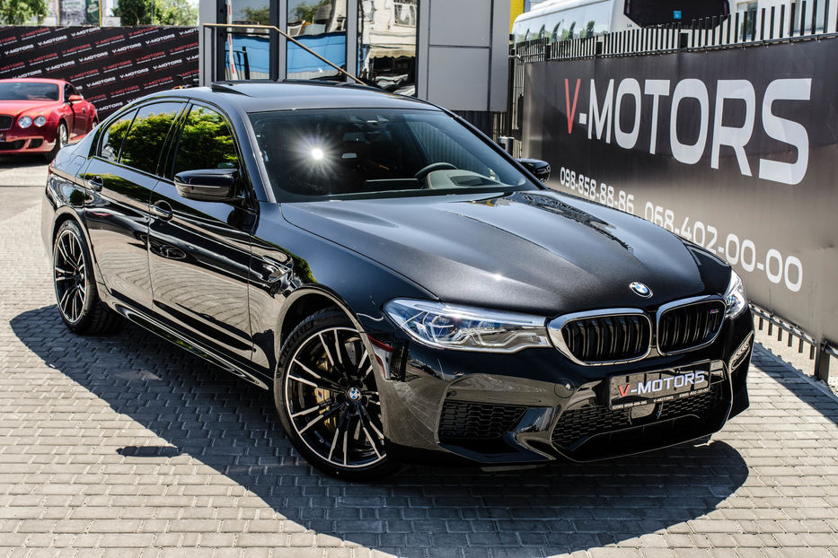 Продам BMW M5 Xdrive 2018 года в Киеве