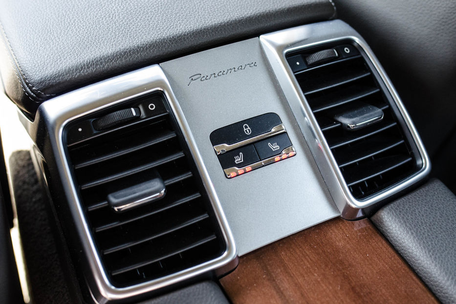 Продам Porsche Panamera 4 2014 года в Киеве