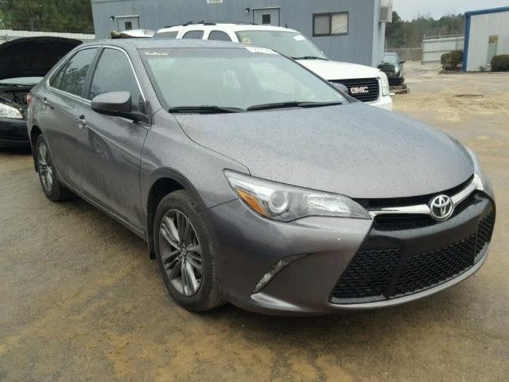 Продам Toyota Camry LE 2017 года в Киеве