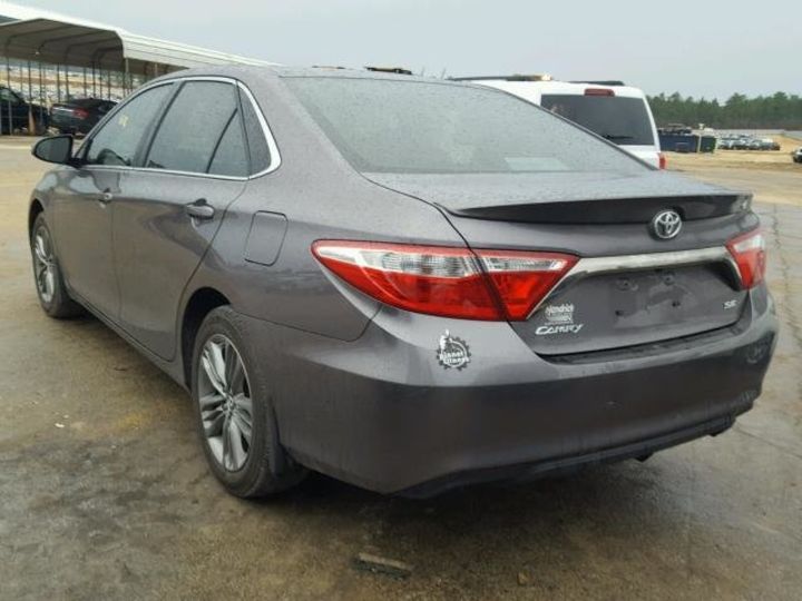 Продам Toyota Camry LE 2017 года в Киеве
