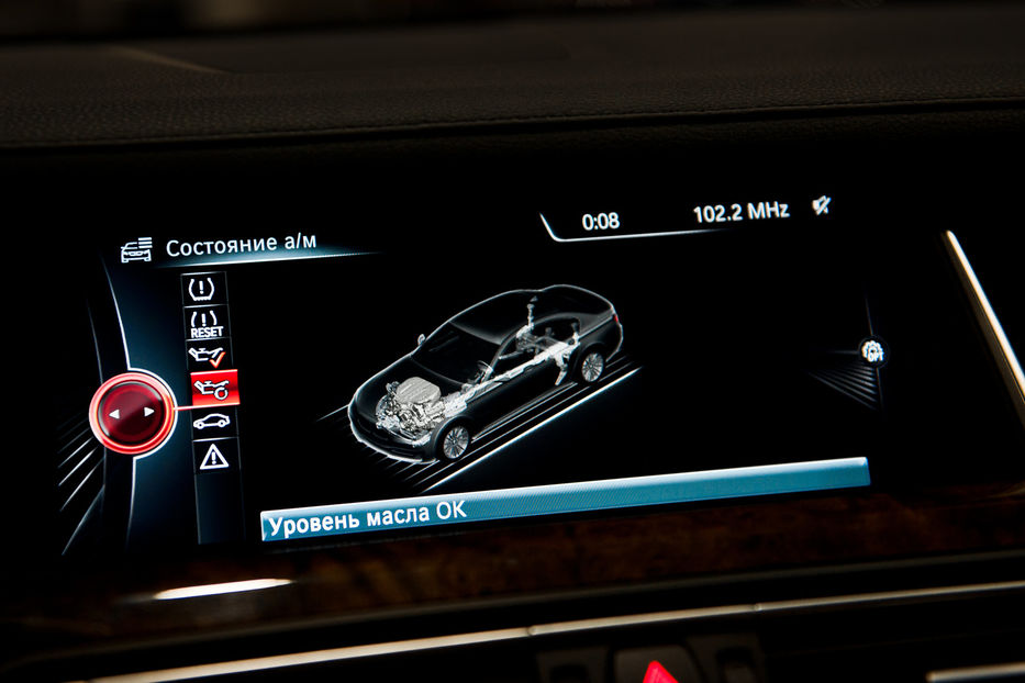 Продам BMW 740 2014 года в Одессе