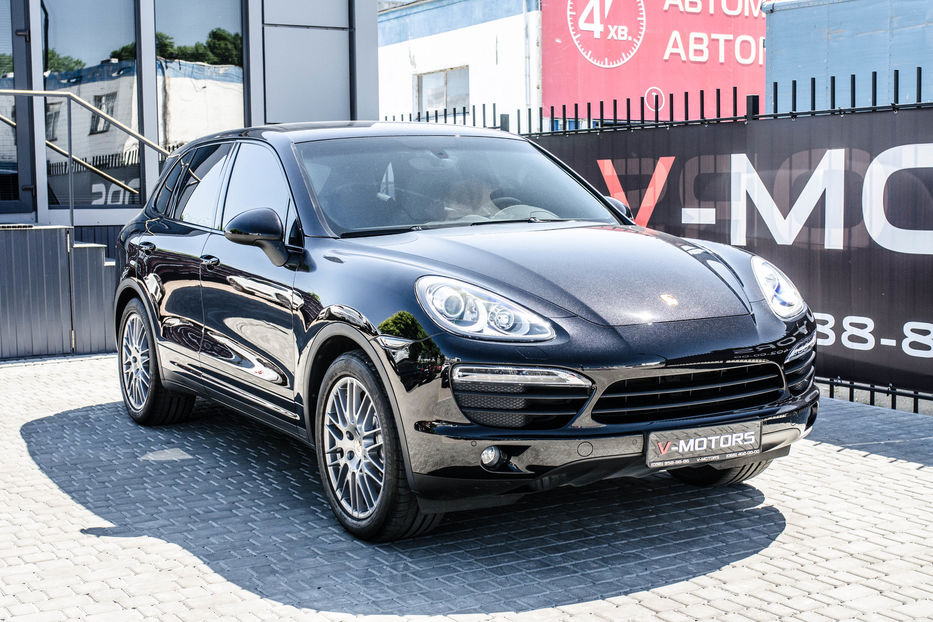 Продам Porsche Cayenne S 4.8 2013 года в Киеве