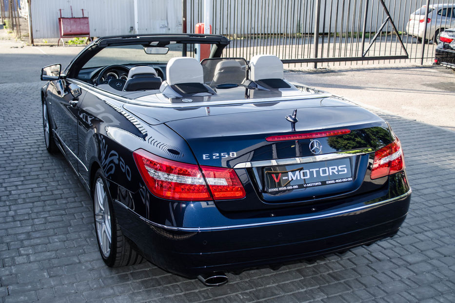 Продам Mercedes-Benz E-Class 250 Cabriolet 2012 года в Киеве