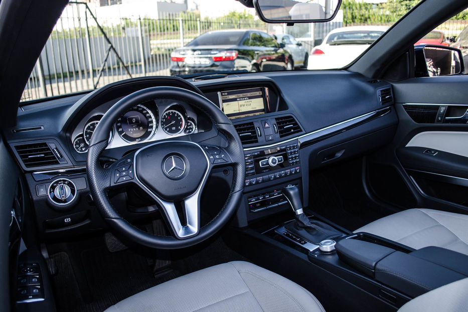 Продам Mercedes-Benz E-Class 250 Cabriolet 2012 года в Киеве