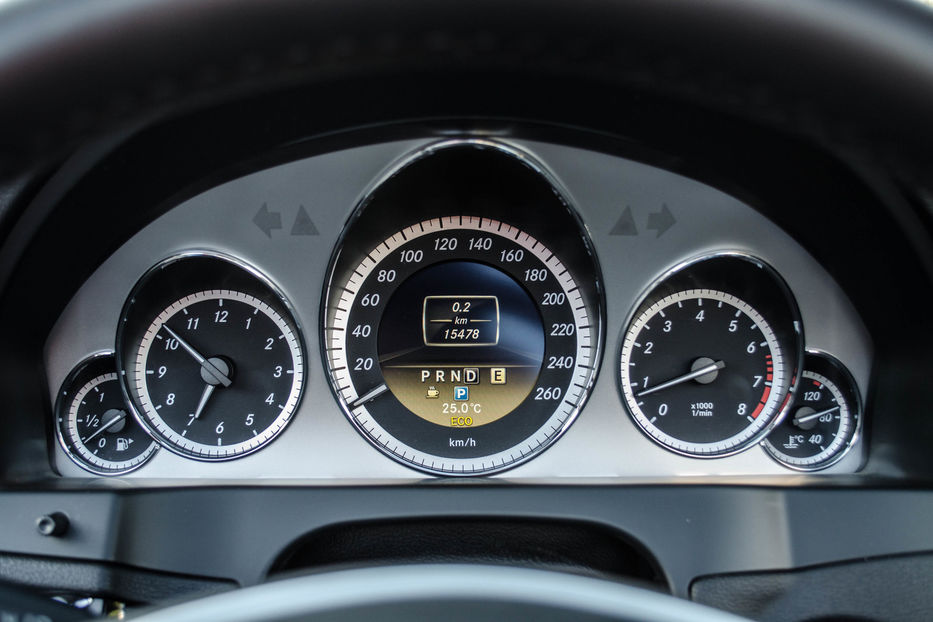 Продам Mercedes-Benz E-Class 250 Cabriolet 2012 года в Киеве