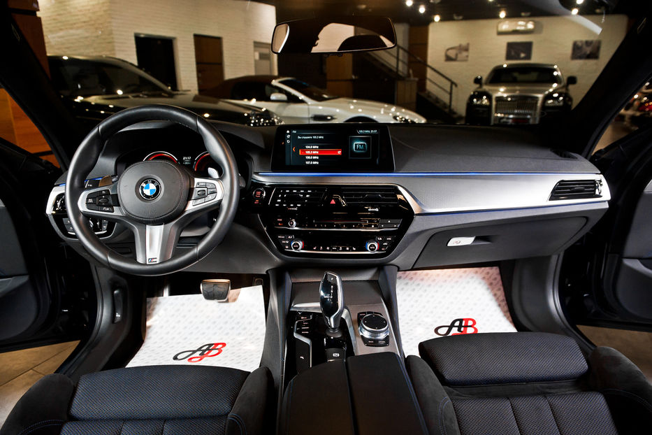 Продам BMW 520 2017 года в Одессе