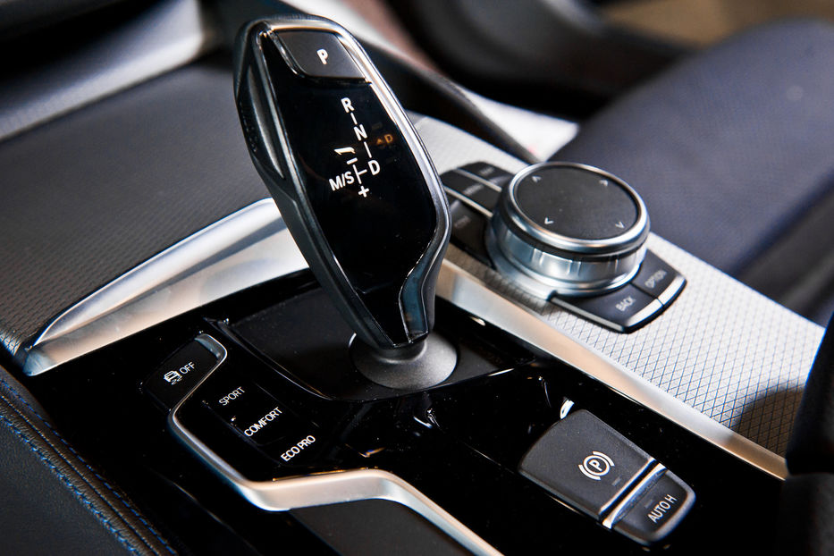 Продам BMW 520 2017 года в Одессе