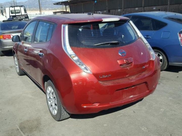 Продам Nissan Leaf S 2013 года в Киеве