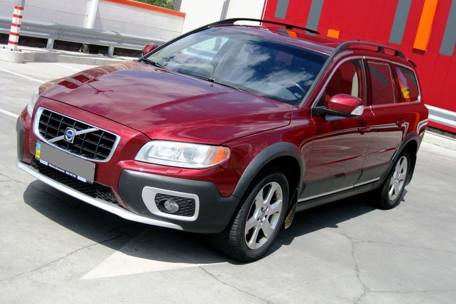 Продам Volvo XC70 2008 года в Киеве