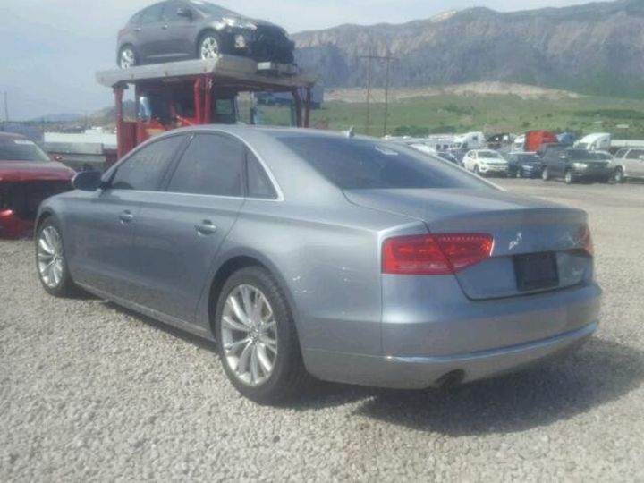 Продам Audi A8 Quattro 2013 года в Киеве