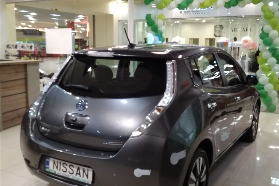 Продам Nissan Leaf SV 2015 года в Киеве