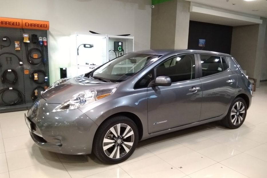 Продам Nissan Leaf SV 2015 года в Киеве