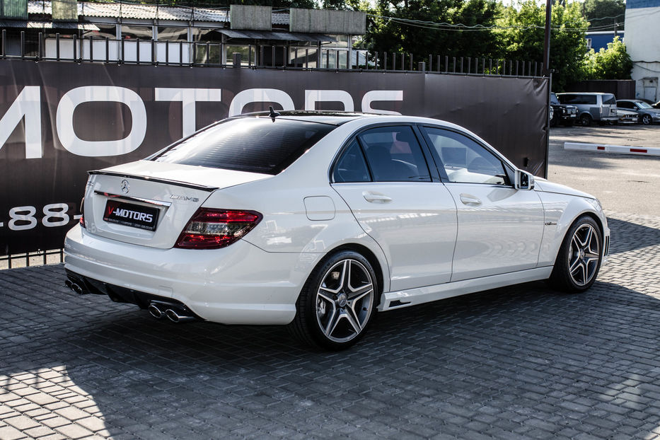 Продам Mercedes-Benz C-Class 63AMG 2008 года в Киеве