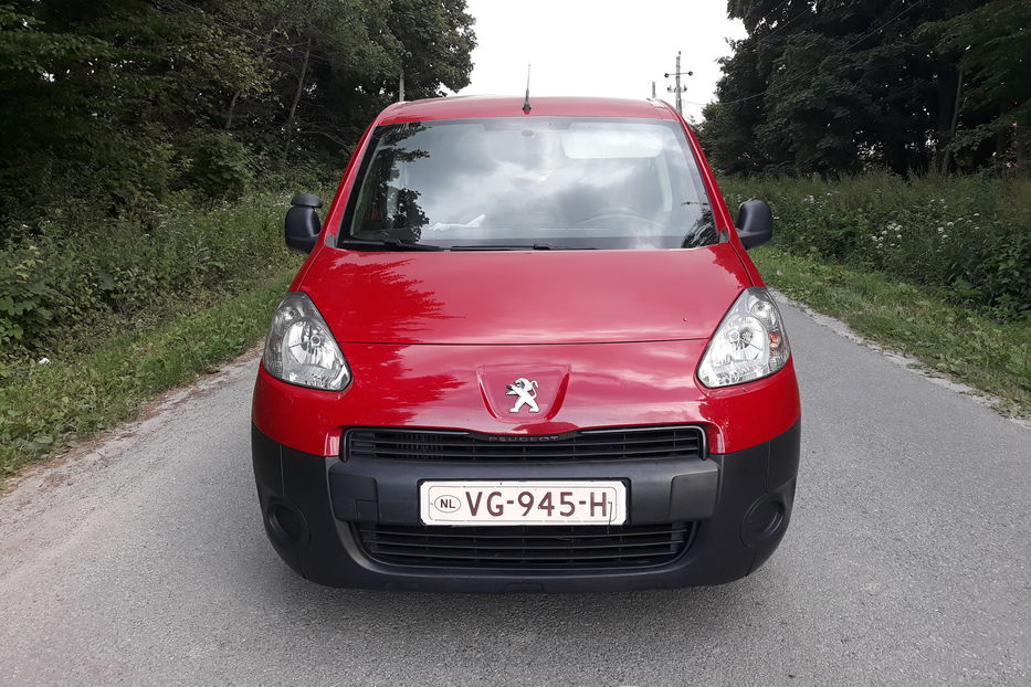 Продам Peugeot Partner груз. Long A/C 2013 года в Тернополе