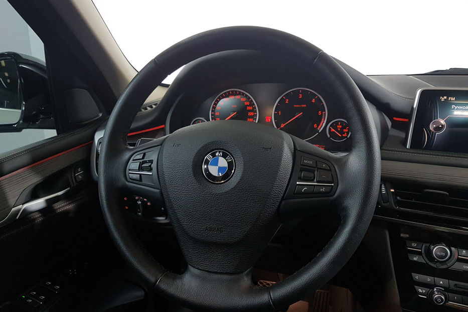 Продам BMW X5 2015 года в Киеве