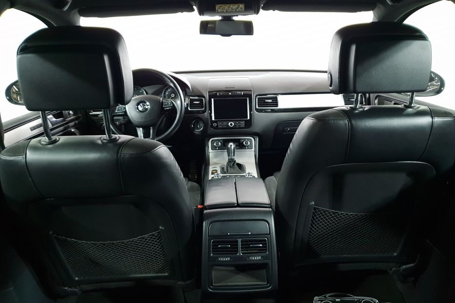 Продам Volkswagen Touareg 2012 года в Киеве