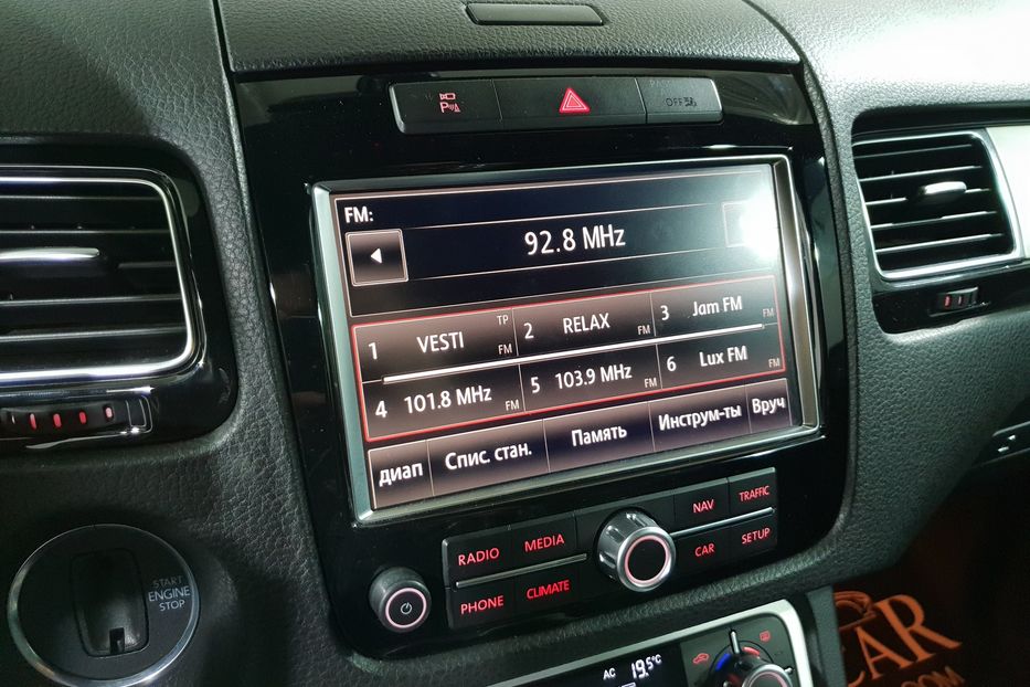Продам Volkswagen Touareg 2012 года в Киеве