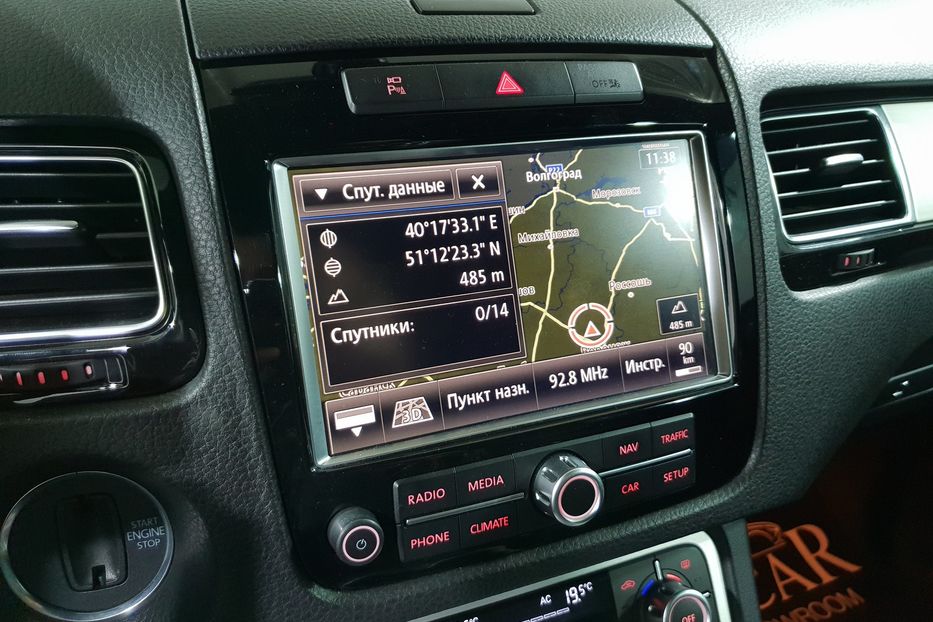 Продам Volkswagen Touareg 2012 года в Киеве