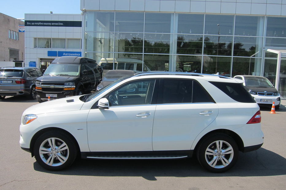 Продам Mercedes-Benz ML-Class 350 4Matic 2011 года в Киеве