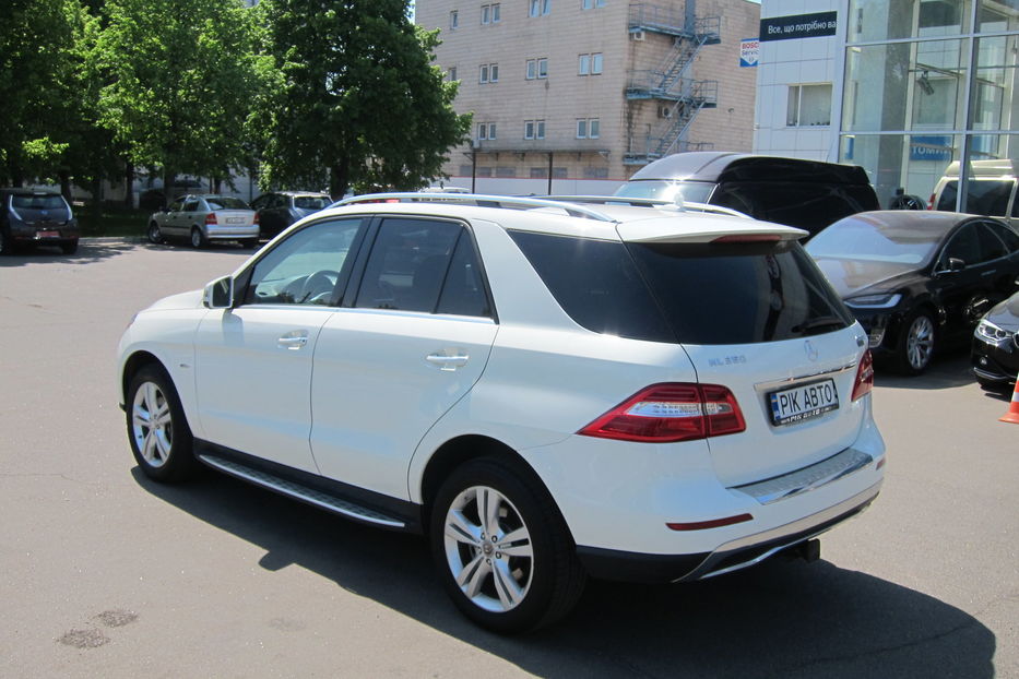 Продам Mercedes-Benz ML-Class 350 4Matic 2011 года в Киеве