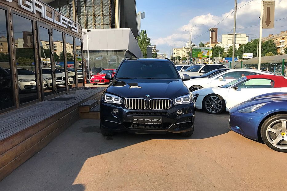 Продам BMW X5 M 50D 2016 года в Киеве