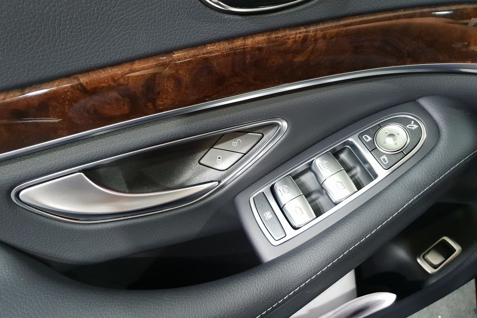 Продам Mercedes-Benz S-Class 350 D 2017 года в Киеве
