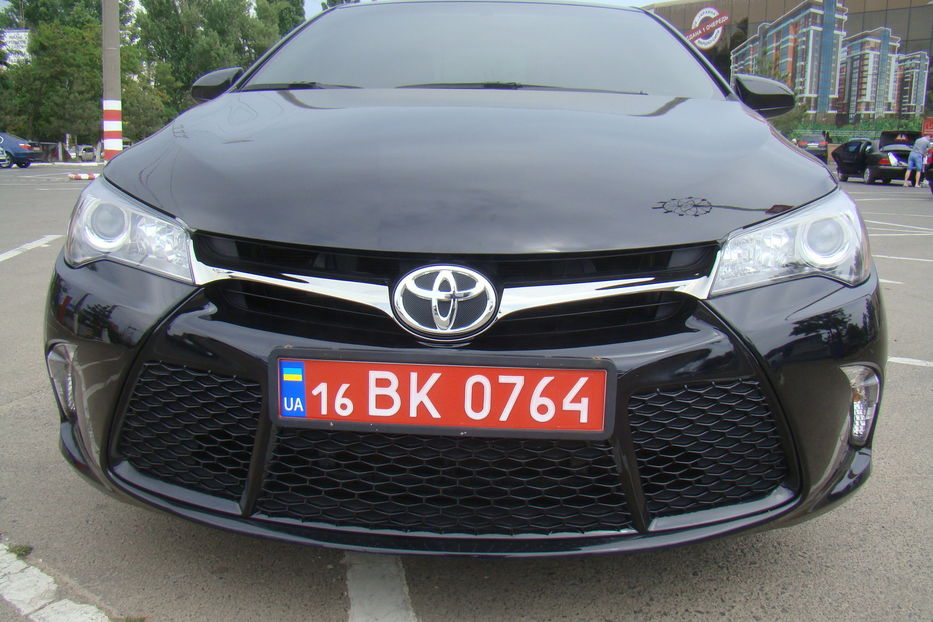 Продам Toyota Camry SE 2016 года в Одессе