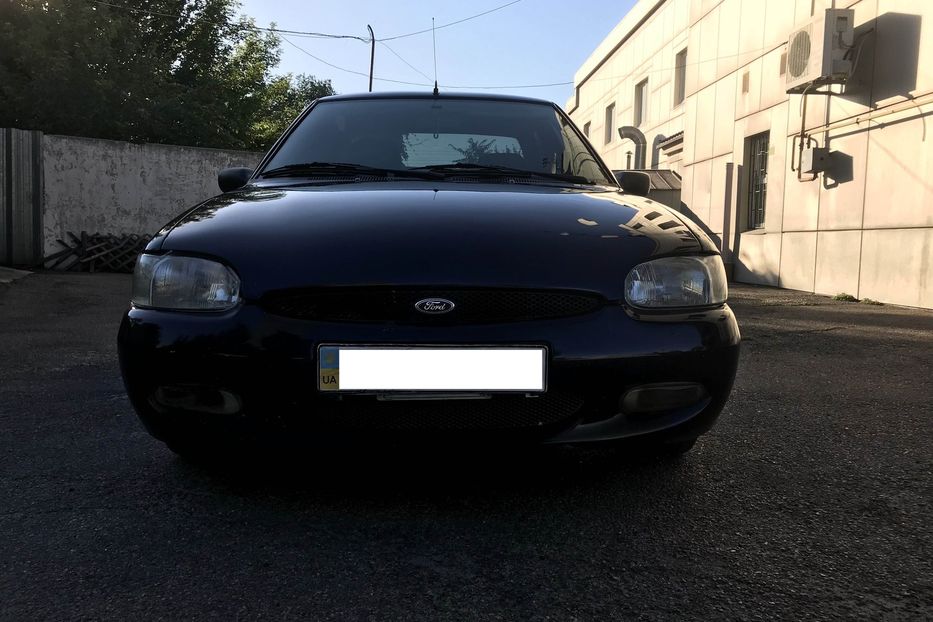 Продам Ford Escort 1,6 16V 1997 года в Днепре