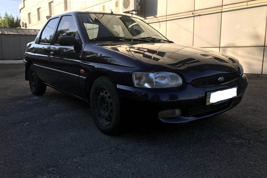 Продам Ford Escort 1,6 16V 1997 года в Днепре