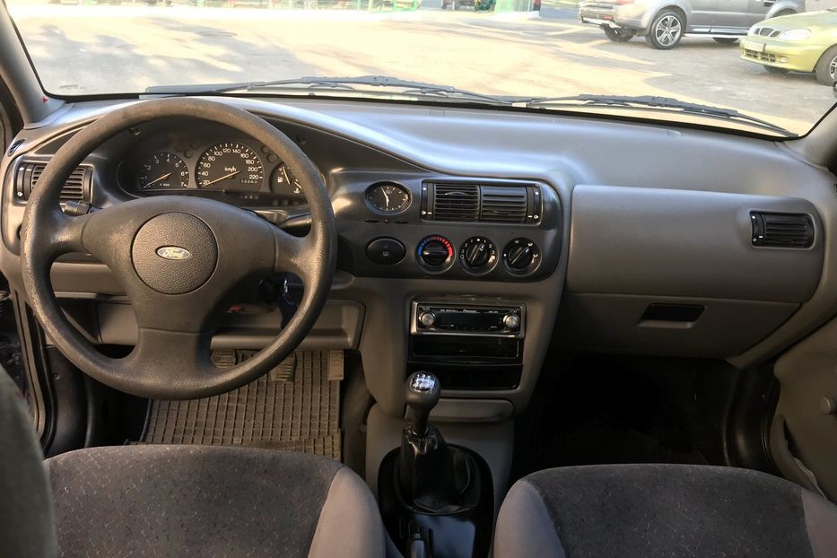 Продам Ford Escort 1,6 16V 1997 года в Днепре