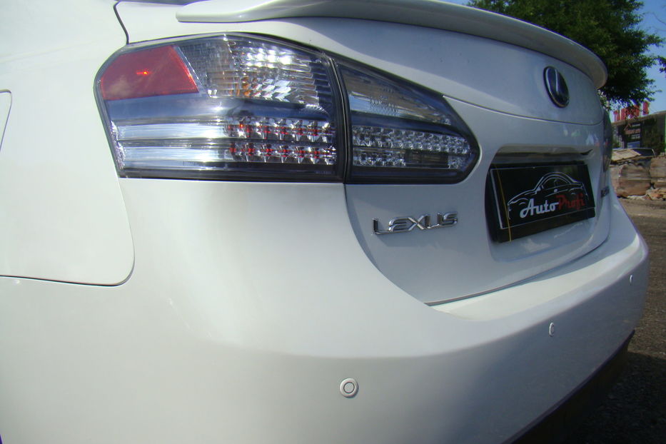 Продам Lexus HS 250H 2011 года в Одессе