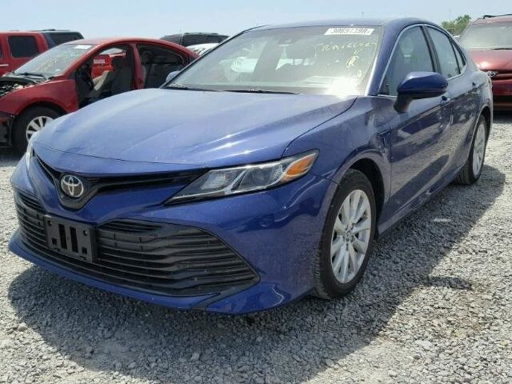 Продам Toyota Camry LE 2018 года в Киеве