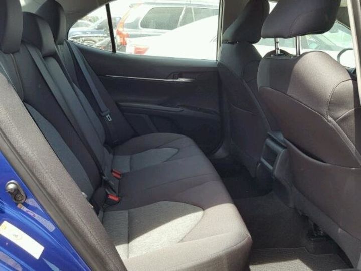 Продам Toyota Camry LE 2018 года в Киеве