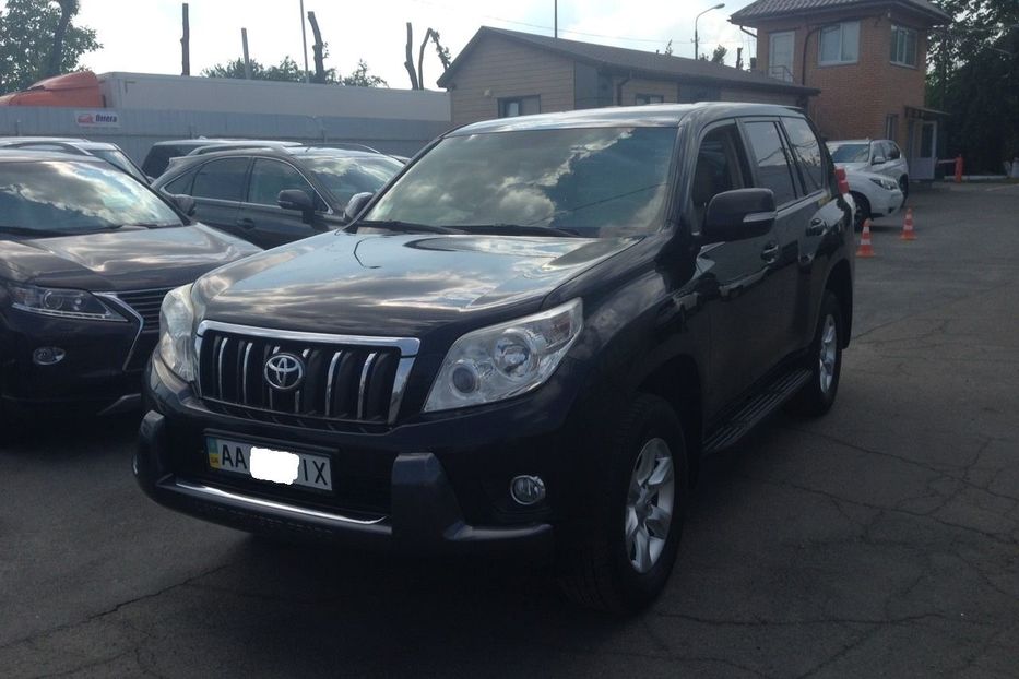 Продам Toyota Land Cruiser Prado 2.7 2010 года в Киеве