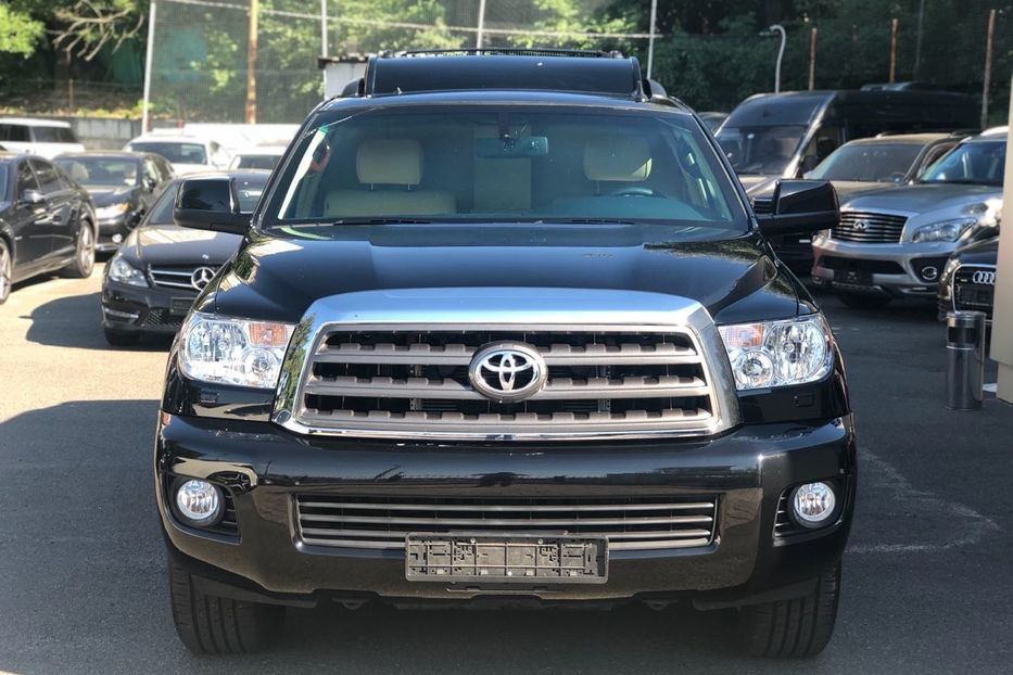 Продам Toyota Sequoia ARMOURED 2013 года в Киеве