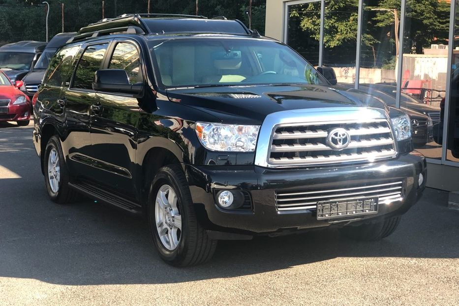 Продам Toyota Sequoia ARMOURED 2013 года в Киеве