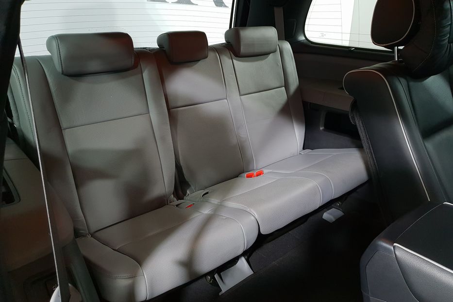 Продам Toyota Sequoia 2010 года в Киеве