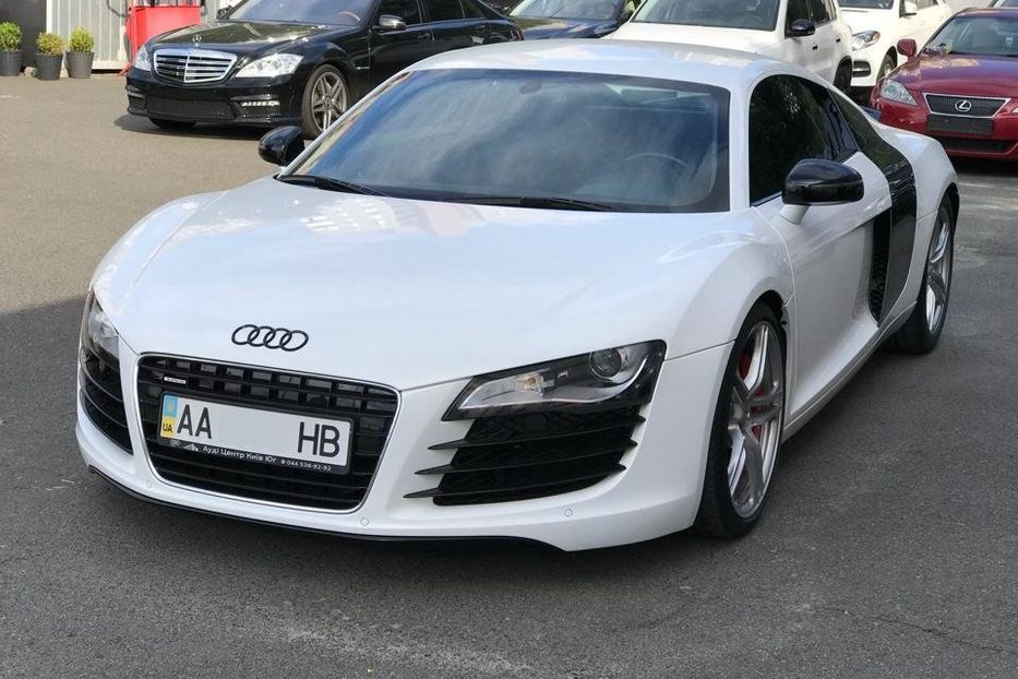 Продам Audi R8 4.2 quattro 2008 года в Киеве