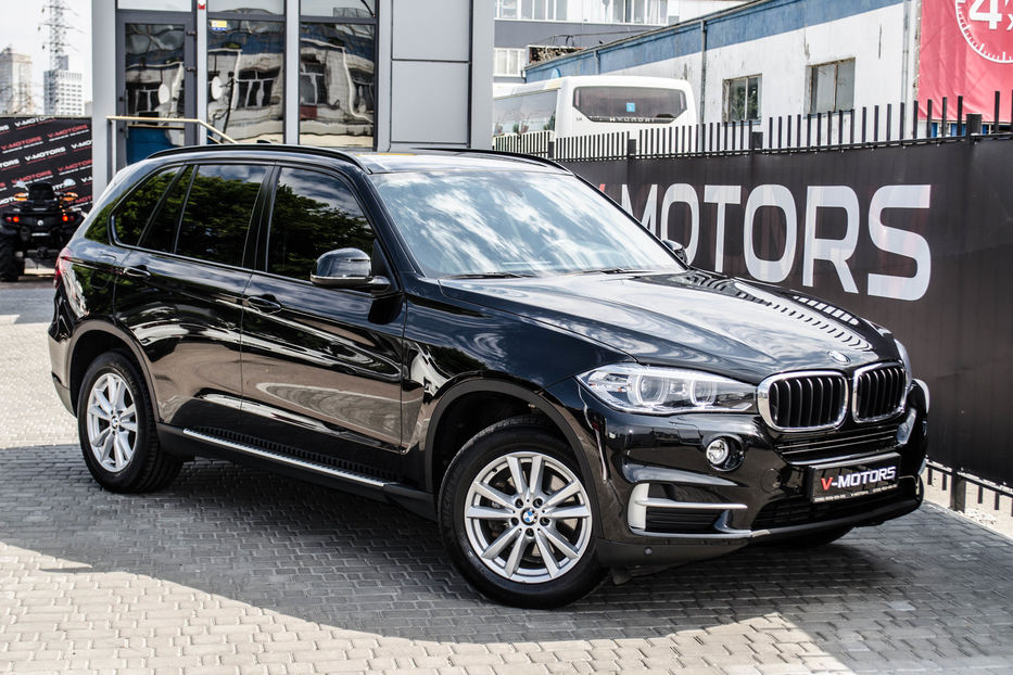 Продам BMW X5 2.5d Xdrive 2016 года в Киеве