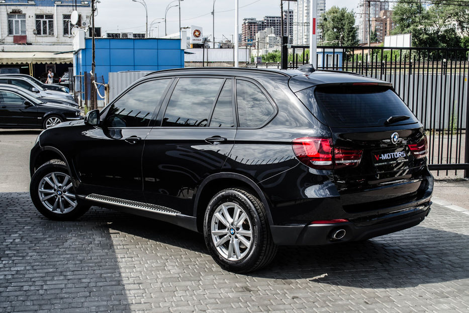 Продам BMW X5 2.5d Xdrive 2016 года в Киеве