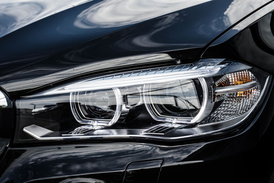 Продам BMW X5 2.5d Xdrive 2016 года в Киеве