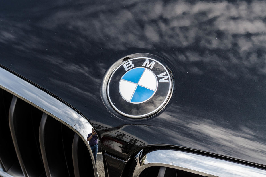 Продам BMW X5 2.5d Xdrive 2016 года в Киеве
