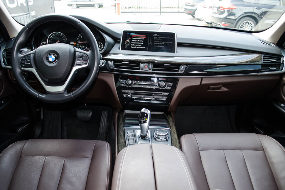 Продам BMW X5 2.5d Xdrive 2016 года в Киеве
