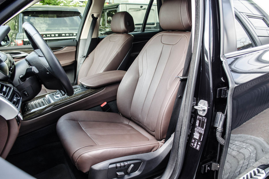 Продам BMW X5 2.5d Xdrive 2016 года в Киеве