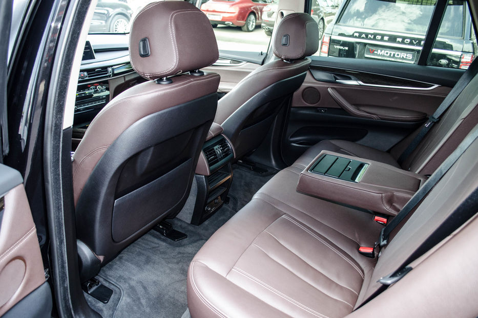 Продам BMW X5 2.5d Xdrive 2016 года в Киеве