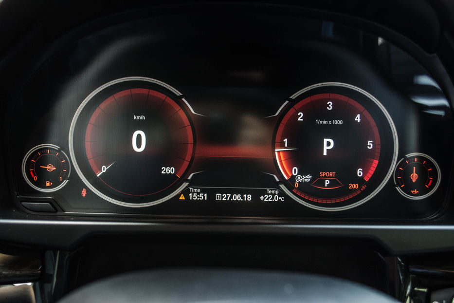 Продам BMW X5 2.5d Xdrive 2016 года в Киеве