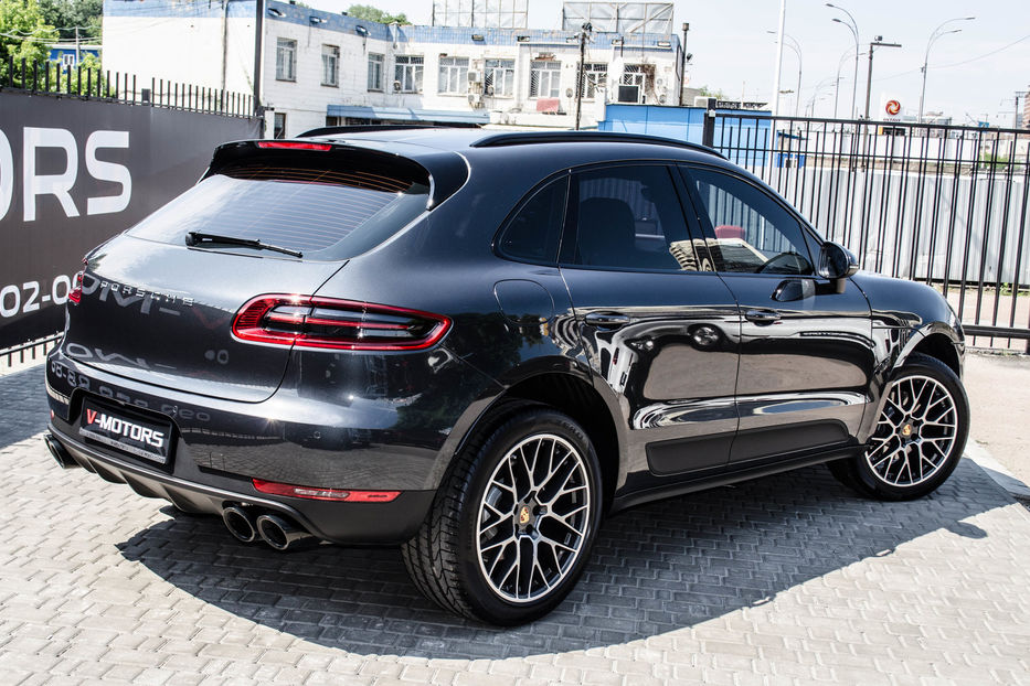 Продам Porsche Macan 2.0T 2018 года в Киеве