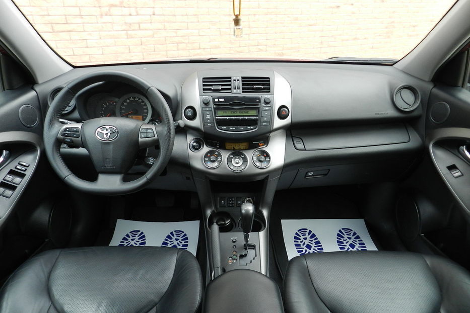 Продам Toyota Rav 4 2011 года в Одессе