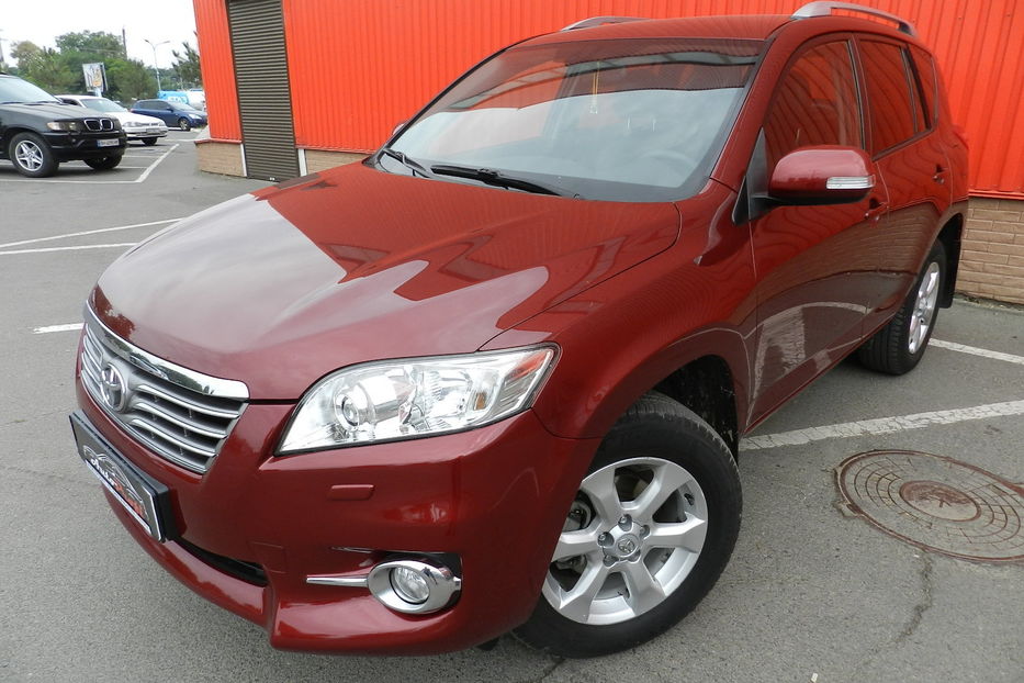 Продам Toyota Rav 4 2011 года в Одессе